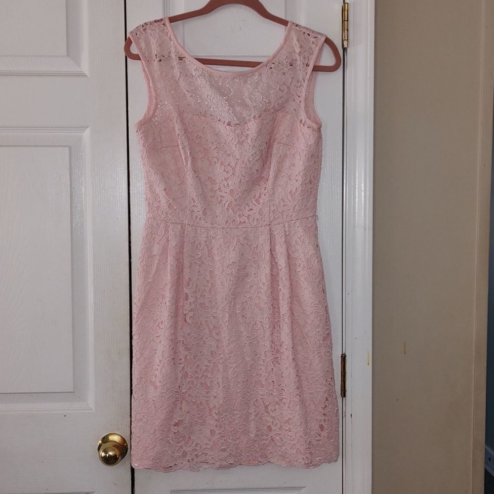 White House Black Market spring wedding  graduation pink crochet dress Sz 6